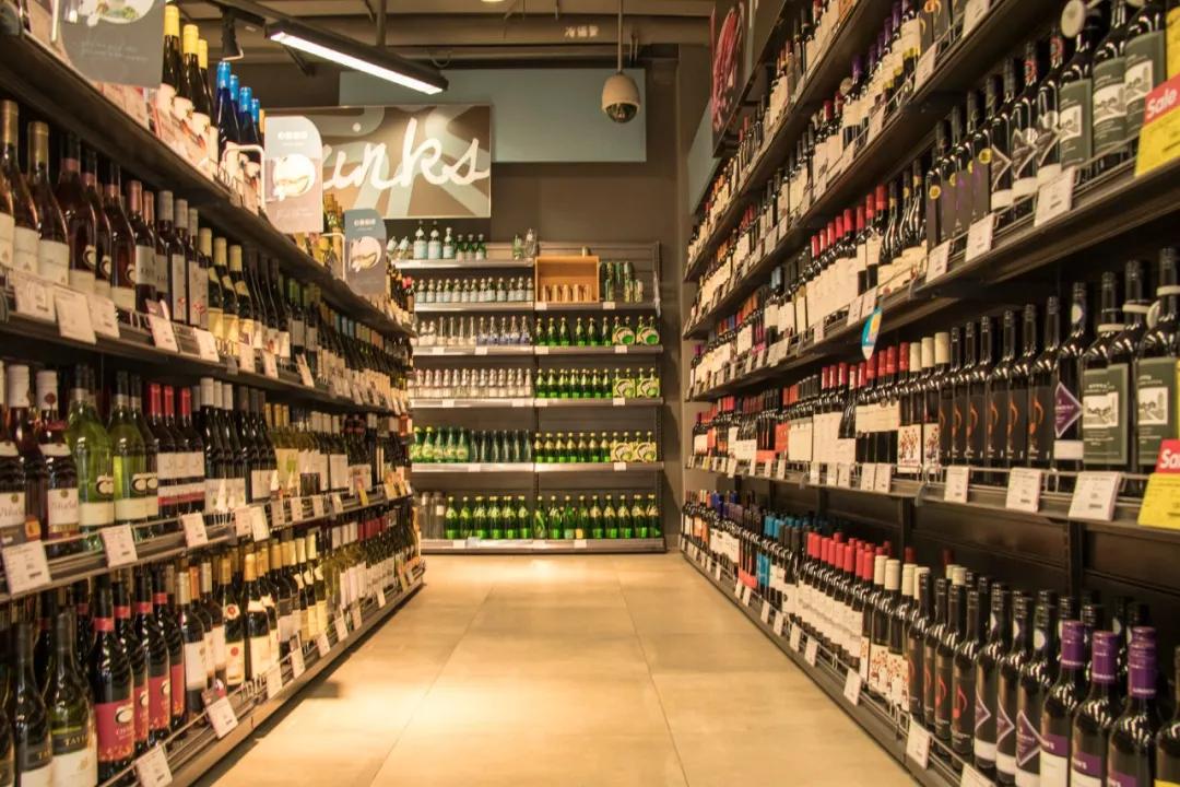 购买陈年的葡萄酒应该注意什么呢?