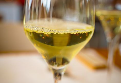 贵腐酒--源自匈牙利的一种很珍贵的甜葡萄酒
