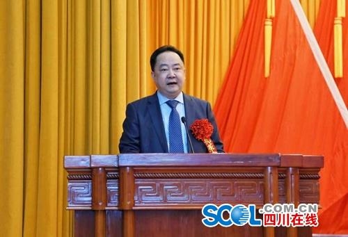 专访四川省酒业集团董事长曹勇--成为中国优质的基酒生产供应商、中国优秀的国优品牌整合商和中国优异的酒类产品经销商