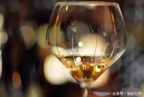 会“哭”的葡萄酒是不是也更好喝呢？也许你会问，葡萄酒也会哭吗？