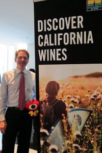 访美国加州葡萄酒协会区域市场总监Eric F. Pope